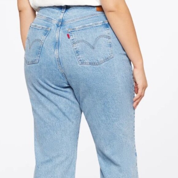 Levi's Ribcage Ankle Jeans - Picture 5 of 6